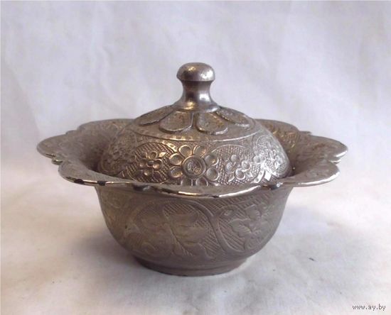 Сахарница с крышкой Орешница Икорница ULUS