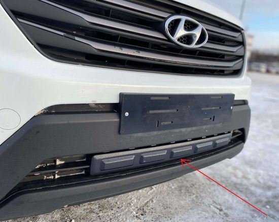 Заглушка решетки радиатора Хендай Крета (Hyundai Creta)