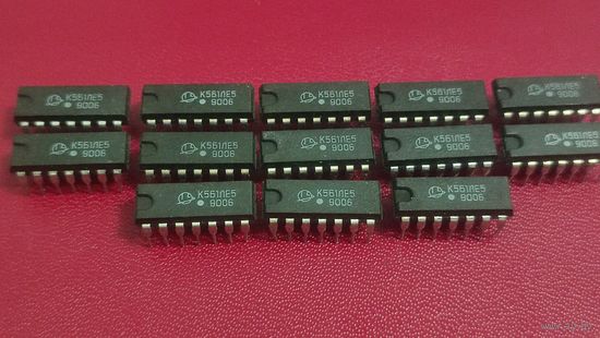 Микросхема К561ле5