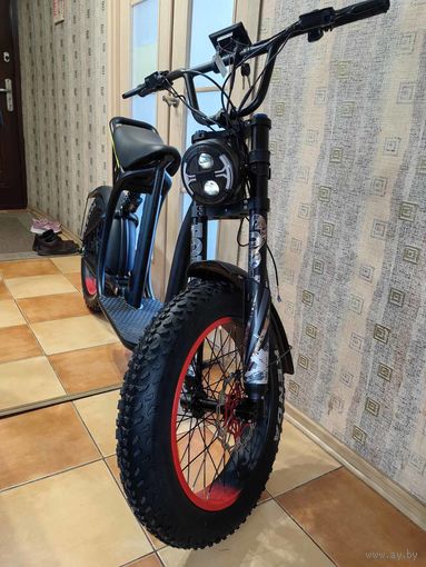 Электросамокат Black Fox *