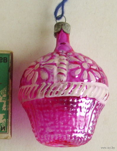 Ёлочная игрушка. Корзинка. 32.