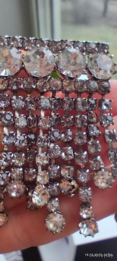 Брошь с подвесками