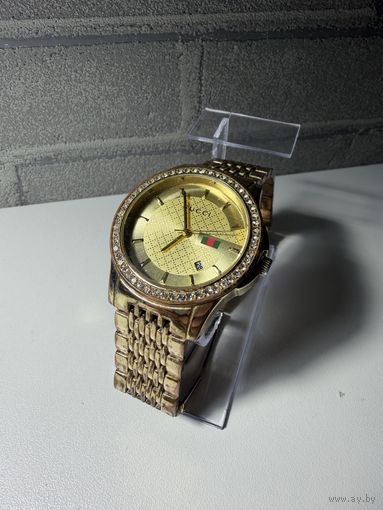 Часы женские GUCCI Quartz с датой. Все работает. Батарейка новая.