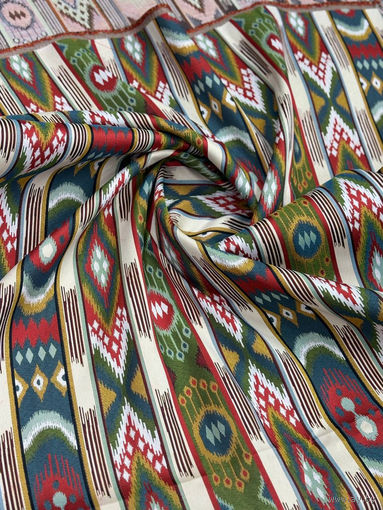 Гобеленовая ткань, с рисунком, в технике Уильяма Морриса