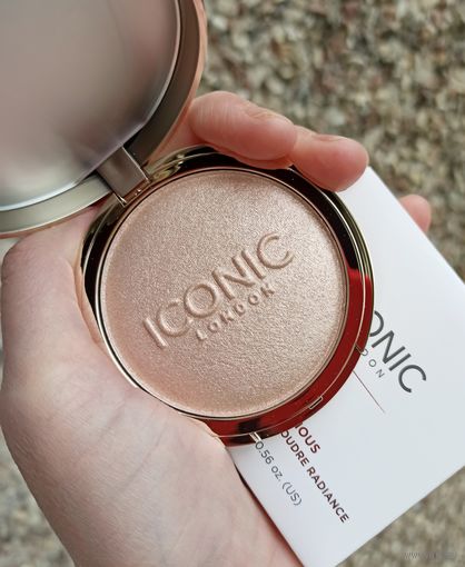Хайлайтер Iconic London Lit & Luminous Baked Highlighter Universal 16 gr