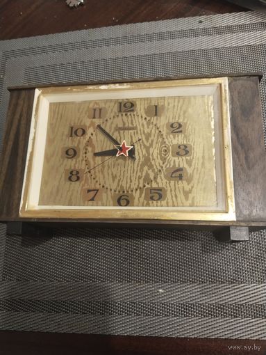 Кабинетные , настольные часы Молния. СССР.