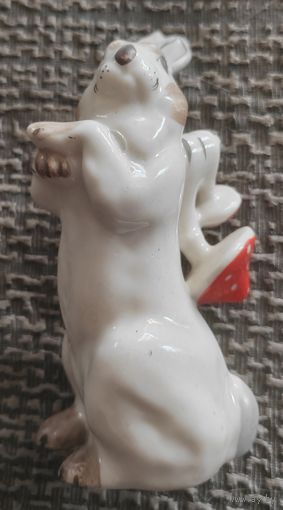 ЗХК Полонне "Заяц с грибами мухоморами" 1950-е фарфор СССР