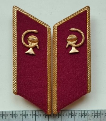 Петлицы медецина малиновые