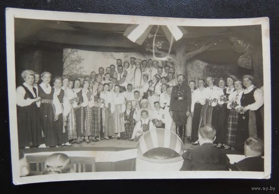 Фото "Набажэнства"( почетный гость - польский офицер), 1930 г.