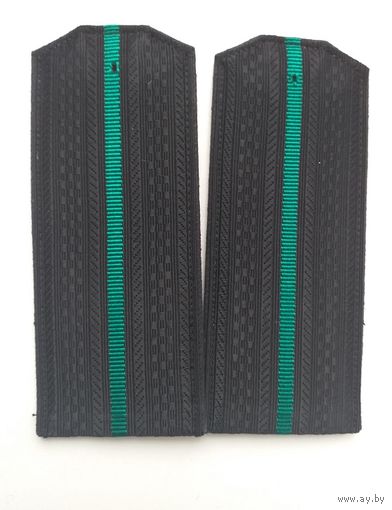 Нечастые погоны съемные обр.1963г. младш.офиц.состава (зелен.просветы) медиц. службы ВМФ СССР