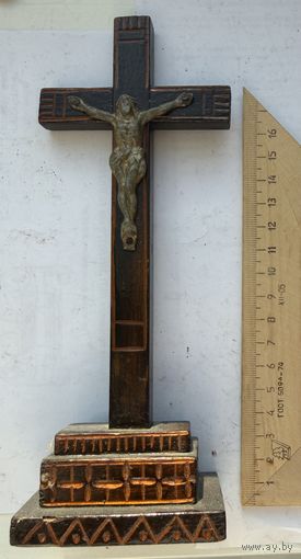 Крест деревянный