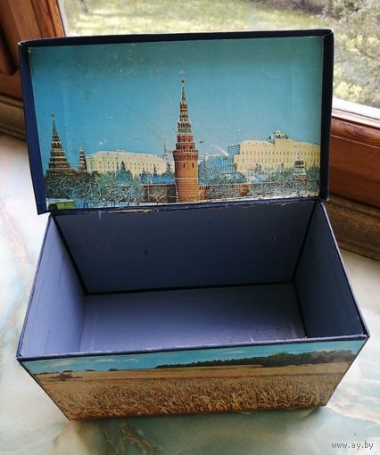 Коробка СССР. Плотный картон