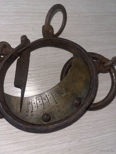 Весы старинные