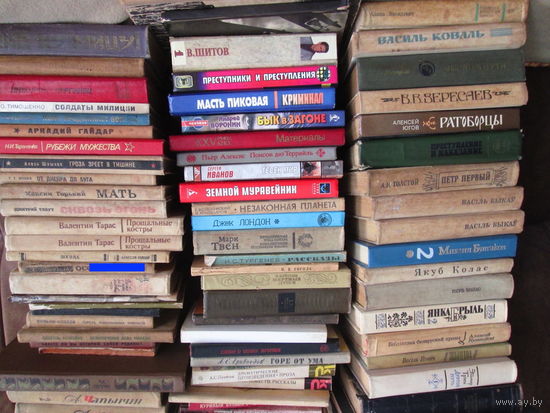 Книги разные,цена за 1 книгу.Беларуские и другие.