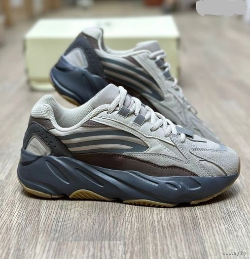 Adidas Yeezy Boost 700 V2 Tephra