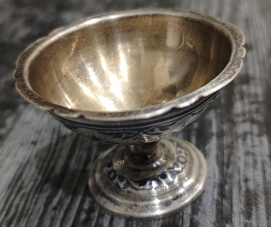 Икорница. Советский люкс. Кубачи. Клеймение в Москве 875пр серебро с золочением. 42 грамма