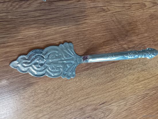 Лопатка для торта и набор для вырезания из овощей