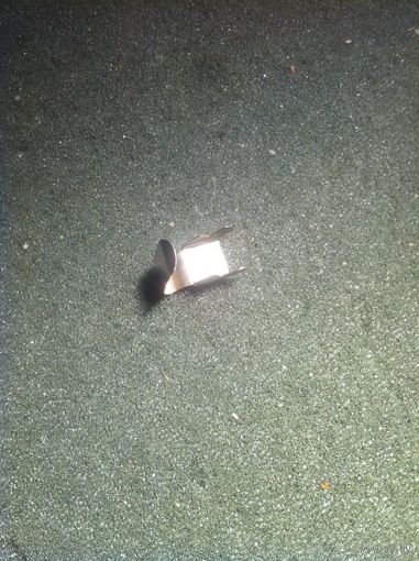 Клемма подпружиненная элемента питания АА