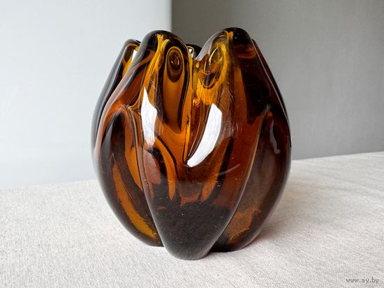 Ваза цветное стекло винтаж 11х11см