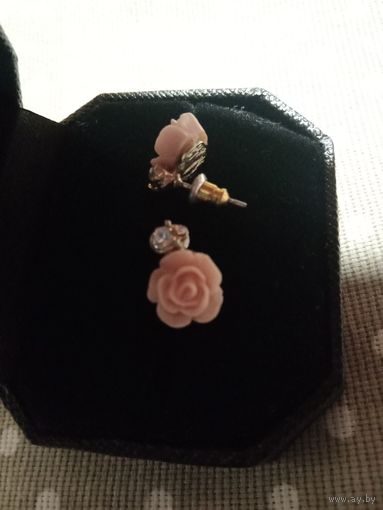 Серьги гвоздики