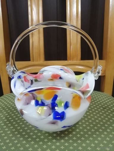 Корзинка - конфетница из цветного стекла. СССР.