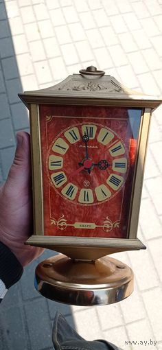 ЧАСЫ НАСТЕННЫЕ  ЯНТАРЬ  СОСТОЯНИЕ !!! НА ХОДУ Распродажа Коллекции !!! .Экспресс  Аукцион  НЕ С 1 Рубля 3 ДНЯ  .Много лотов в продаже .
