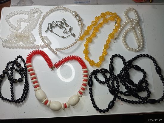 Бусы одним лотом с рубля !