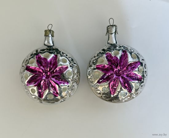 Елочная игрушка медальон цветок СССР цена за единицу К.5