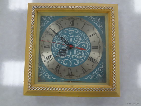 Часы Маяк.