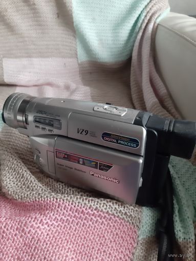 Видеокамера Panasonic VZ9. Made in Japan.
