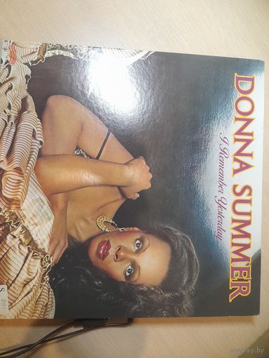 DONNA SUMMER " I REMEMBER YESTERDAY" 1977  LP   JAPAN CASABLANCA 22S19 - EX/NM