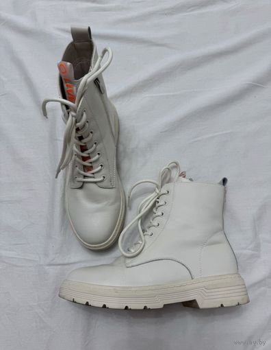 Ботинки осенние светлые