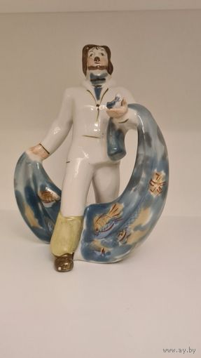 Фарфоровая статуэтка "Рыбак с сетью" ЗХК