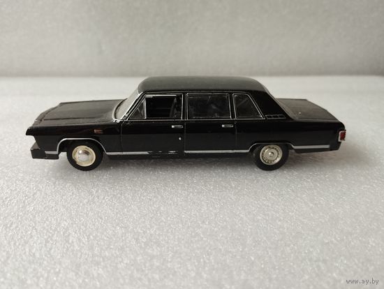 Модель Автомобиль Чайка