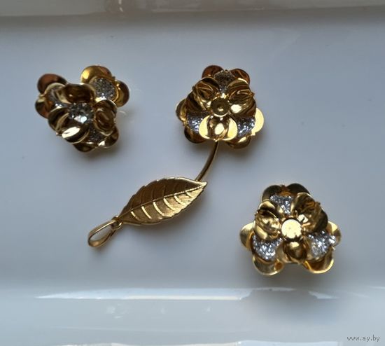 Винтажные серьги и брошь С РУБЛЯ.