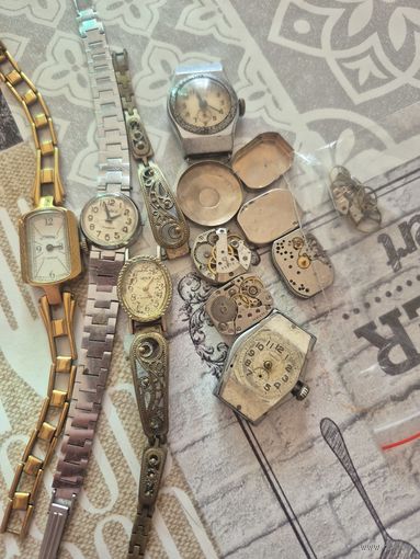 Часы. Звезда на втором фото рабочие