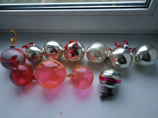 Елочные советские игрушки лотом 11шт. Шары