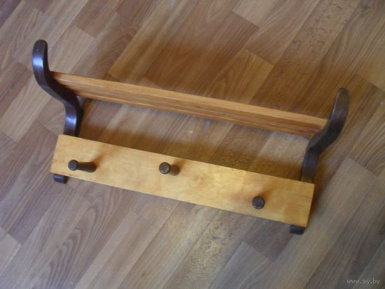 Винтажная 3-х штырьковая вешалка.