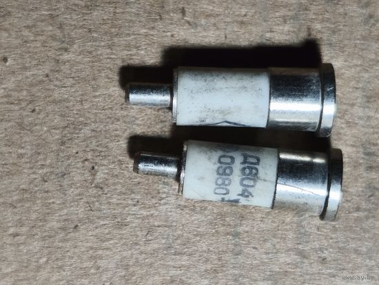 Диод Д604, СВЧ