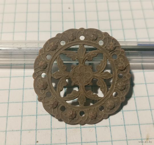 Старинная брошка.