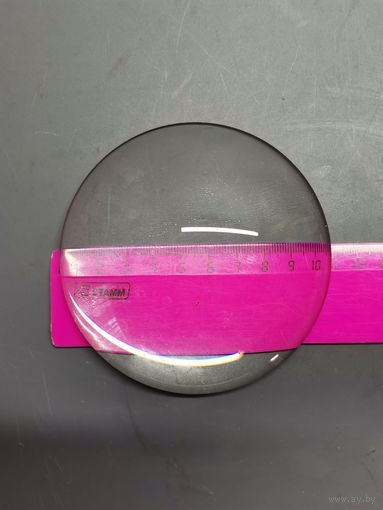 Увеличительное стекло