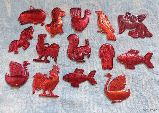 Ёлочные игрушки, пластик из СССР красная серия