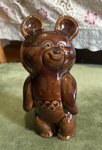 Статуэтка Олимпийский мишка