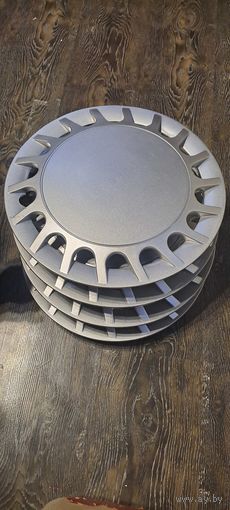 Колпаки R15 новые.