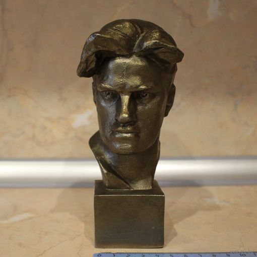 Бюст  "В. В. Маяковский", СССР.