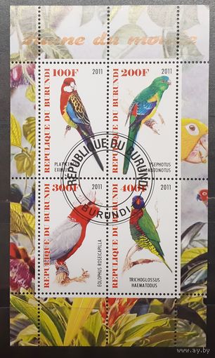 Бурунди. 2011 год. Фауна. Птицы. Попугаи. Блок (4 марки) (453)