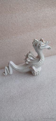 КОЛЛЕКЦИОННАЯ ФАРФОРОВАЯ СТАТУЭТКА ДРАКОН  МИНСК ФФЗ ОРИГИНАЛ  .  Распродажа Коллекции !!! . Экспресс  Аукцион не с рубля без МПЦ и прочего 3 ДНЯ  .Много лотов в продаже .