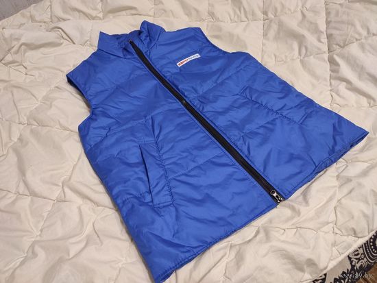 Безрукавка, жилетка S на рост 168-170