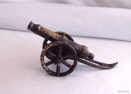 Пушка миниатюрная на лафете Бронза 02