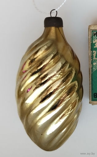 Ёлочная игрушка. О-62.